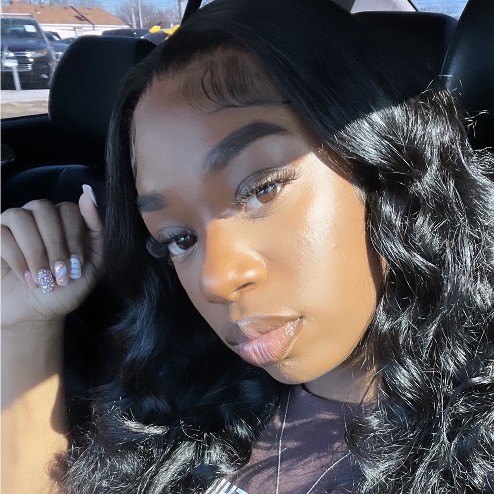 Meet your Posher, Saniyah
